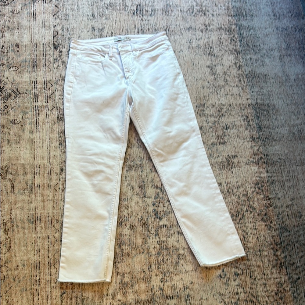 Vineyard Vines White Straight Leg Denim